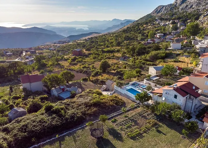 Runje Villa Žrnovnica